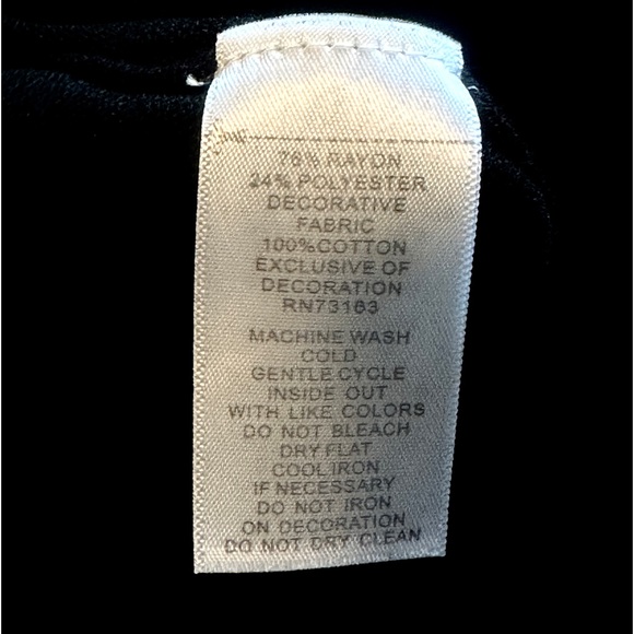 CABLE $ GAUGE Sweater with Lace Collar - Picture 5 of 9